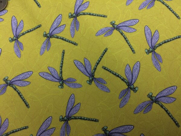 création tissu original, motif libellule jaune