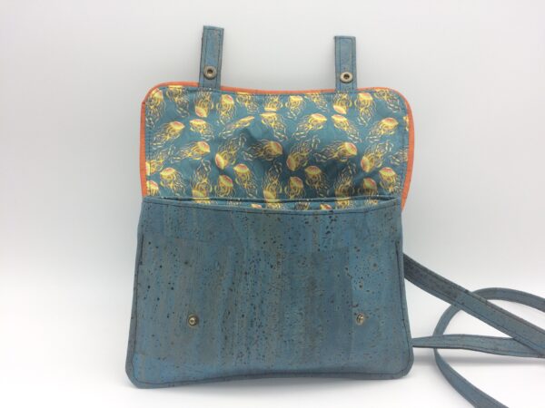 sac en liege, bleu, modèle Saphia, motif méduse jaune