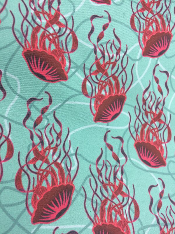 création tissu original, motif méduse rouge